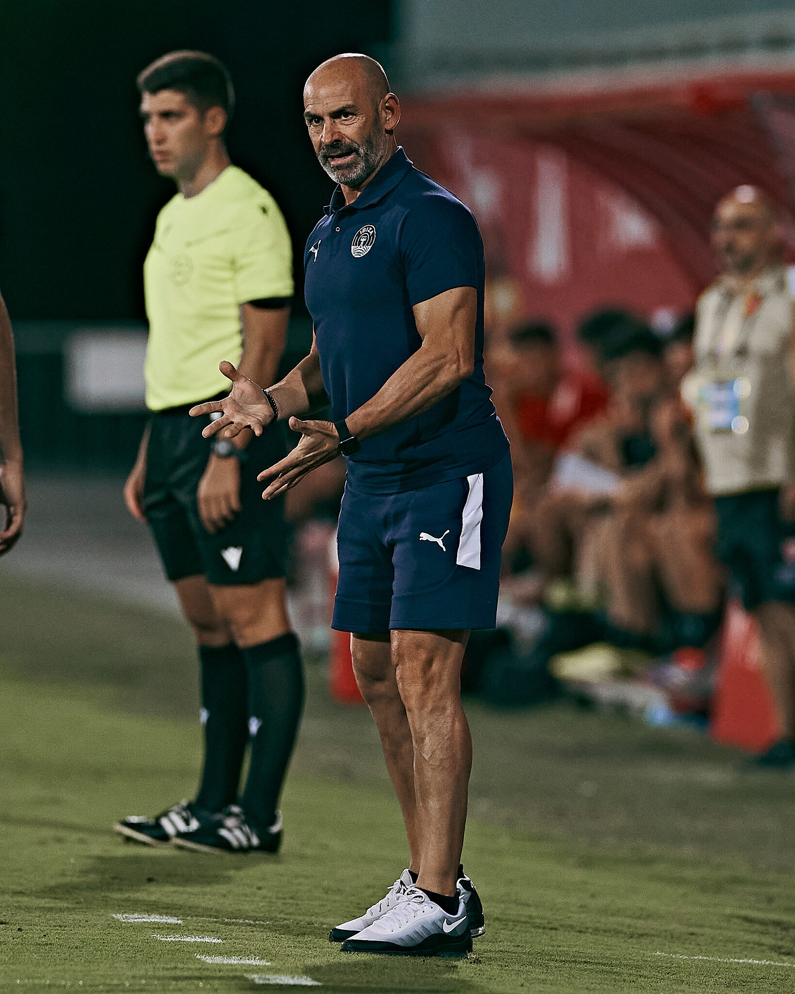 Paco Jémez dando instrucciones