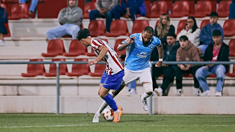 El Atlético Madrileño saca ventaja temprana y tumba al Ibiza (2-0)
