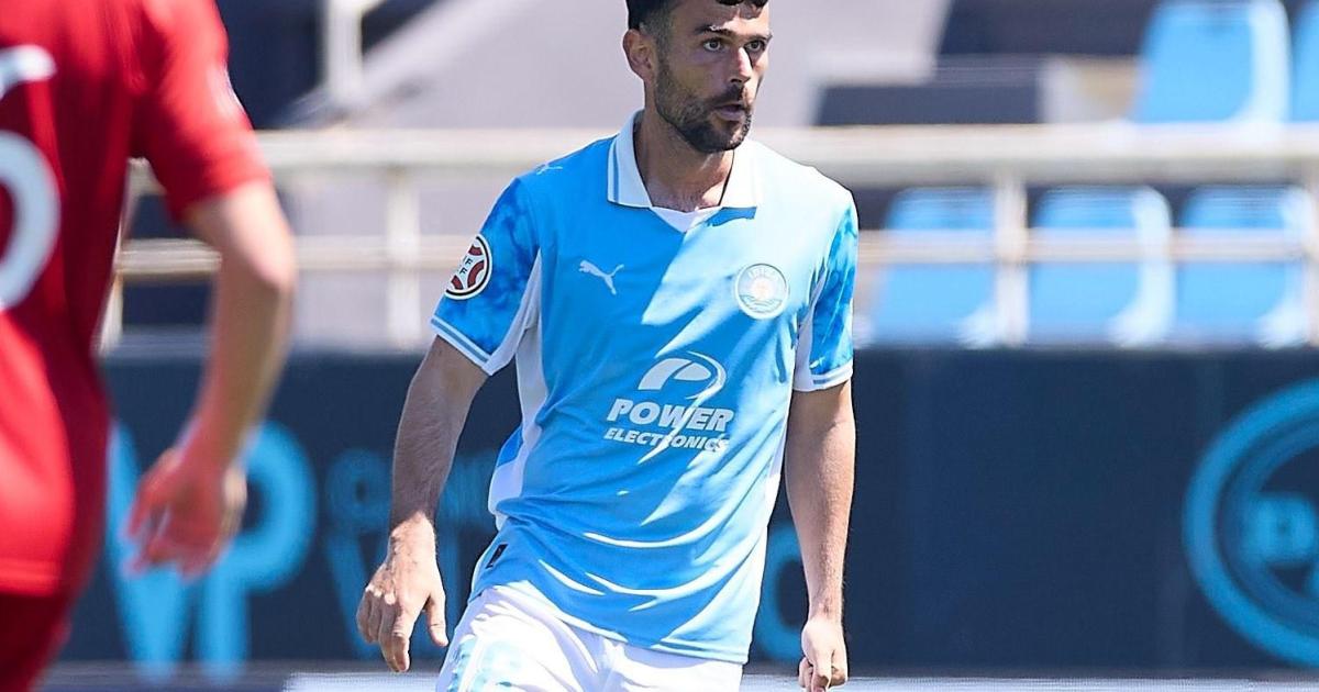 El Villarreal CF B mide la reacción de la UD Ibiza en un duelo de máxima exigencia